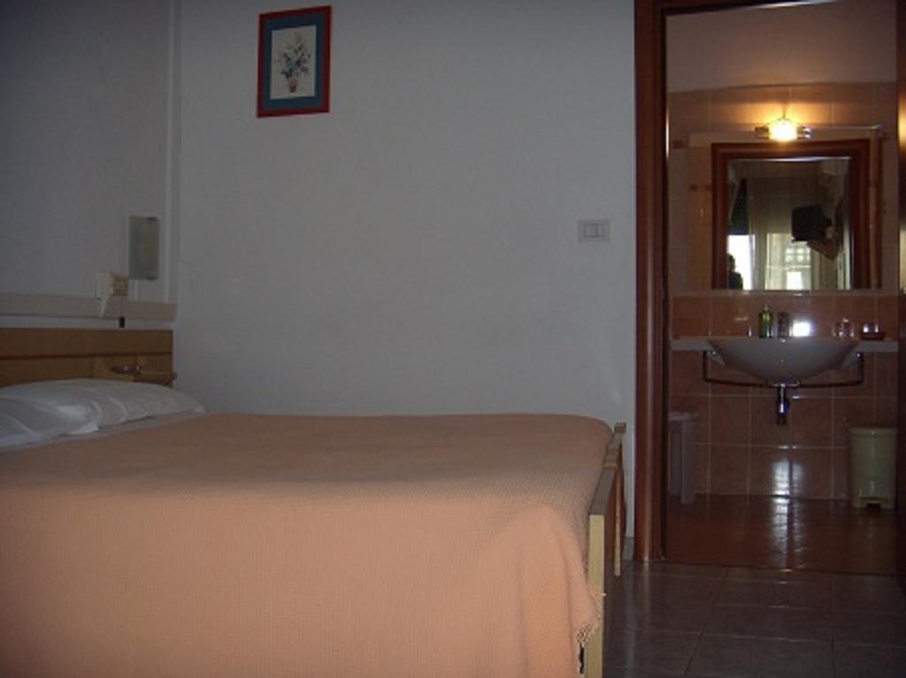 Hotel Sul Ponte フィレンツェ 部屋 写真