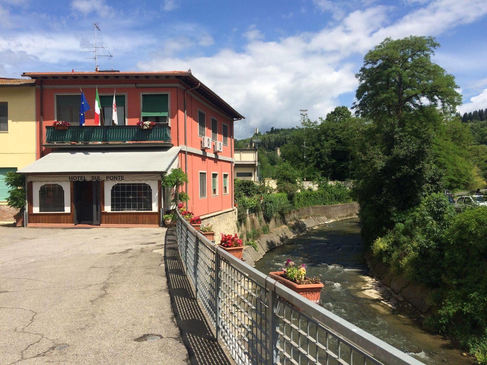 Hotel Sul Ponte フィレンツェ エクステリア 写真